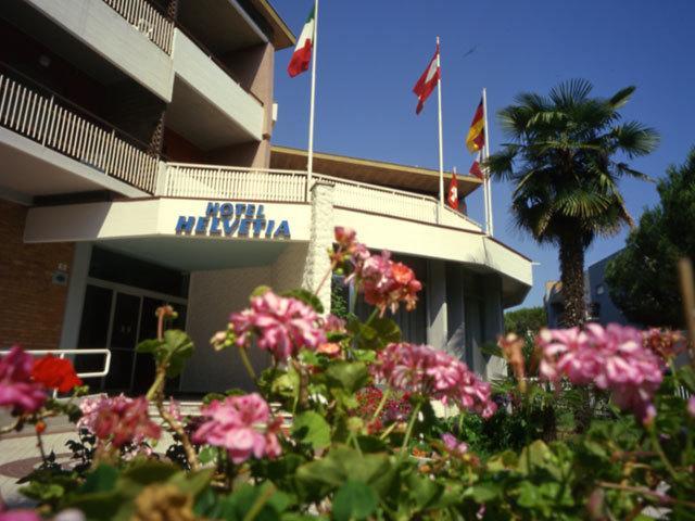 Hotel Helvetia Градо Екстер'єр фото
