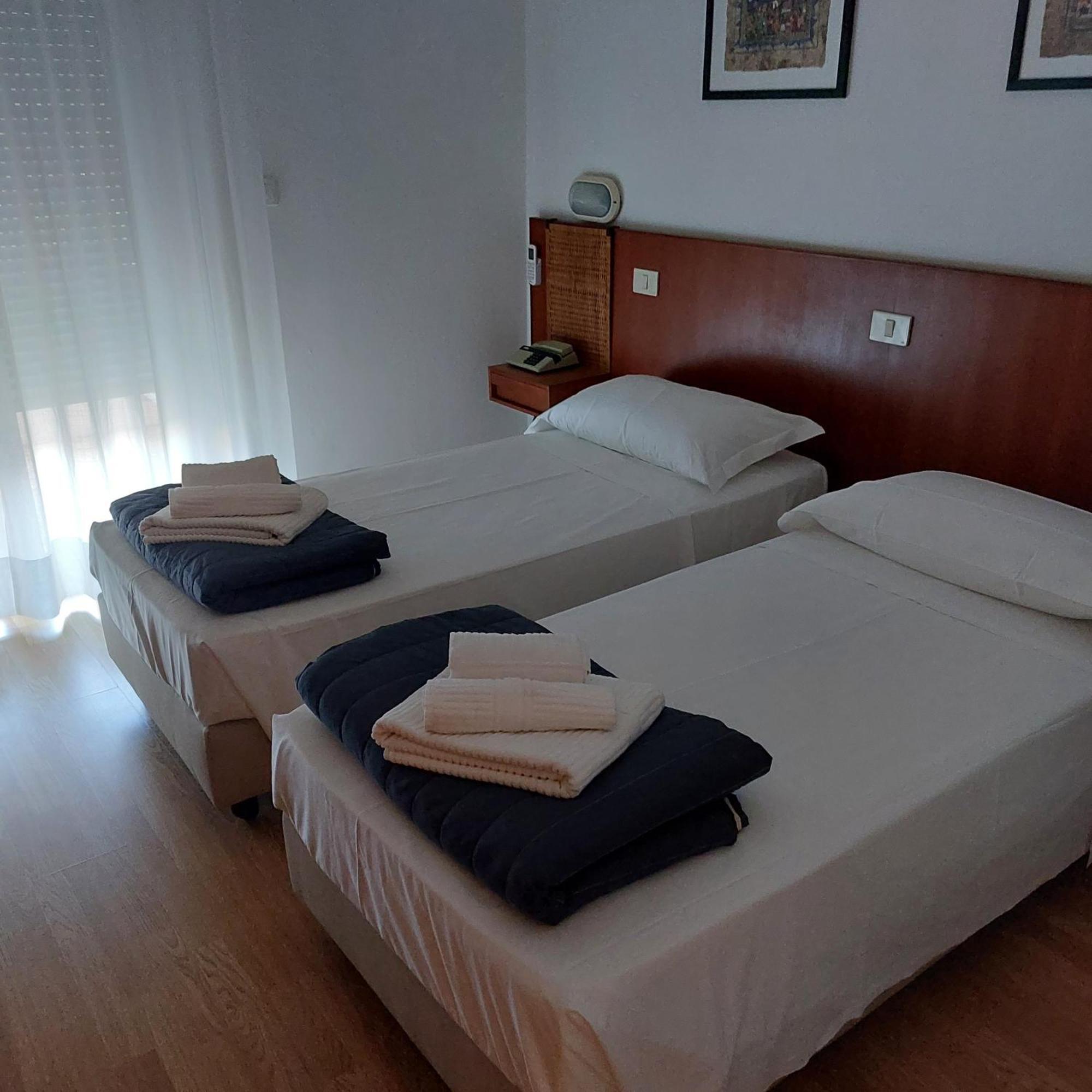 Hotel Helvetia Градо Екстер'єр фото